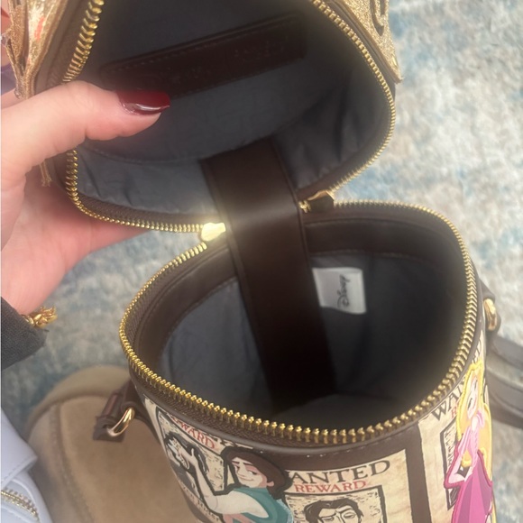 Danielle nicole crossbody tangled rapunzel bag - Picture 3 of 3